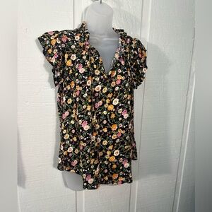 Status by Chenault  Black Floral Flutter Sleeve Top Size Small NWT